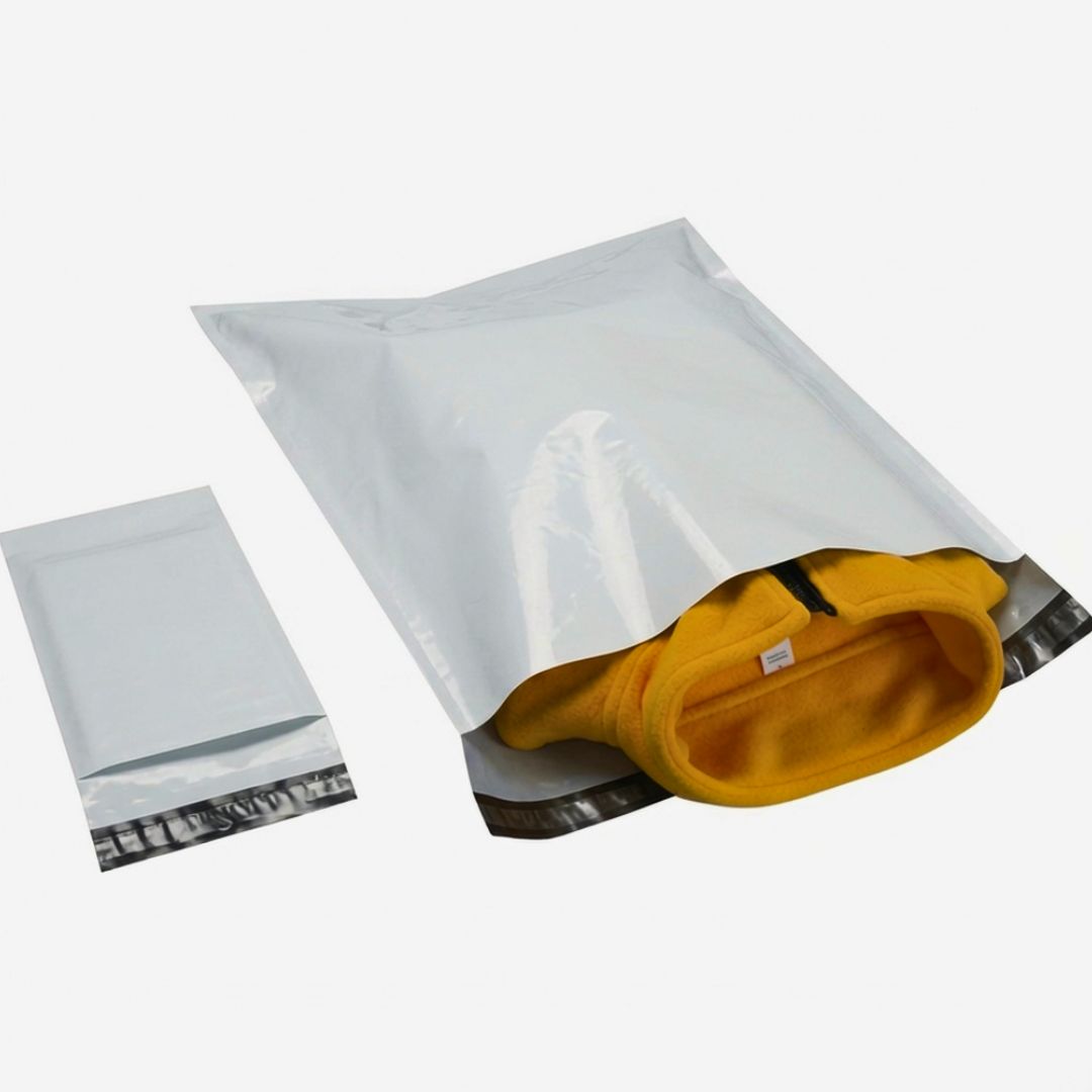 Pack de 100 Bolsas De Envío Auto Pegantes Blancas
